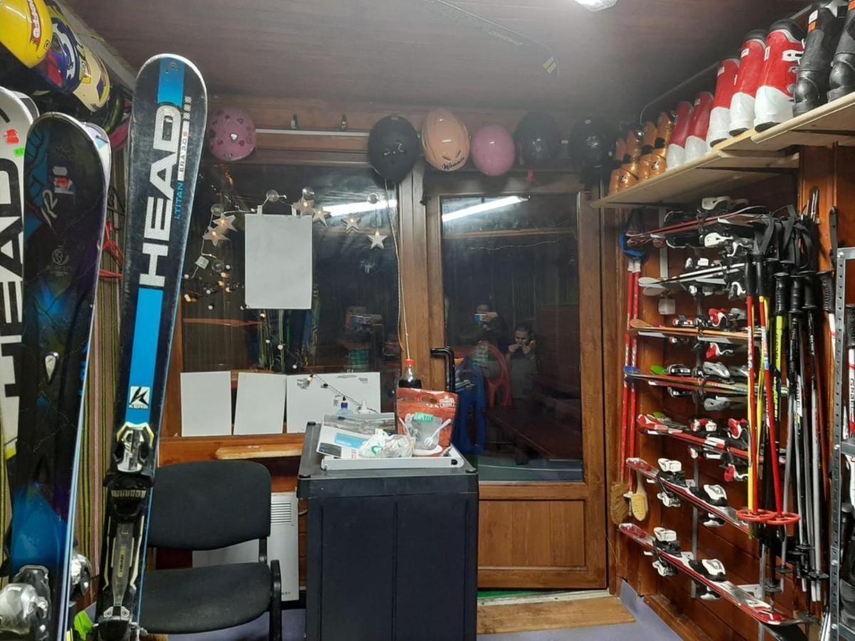 Kalinderu Skier's Bellevue Apartment Busteni